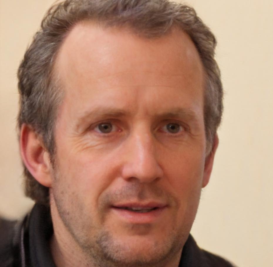 Portrait de Marc Rousseau, spécialiste en gestion budgétaire